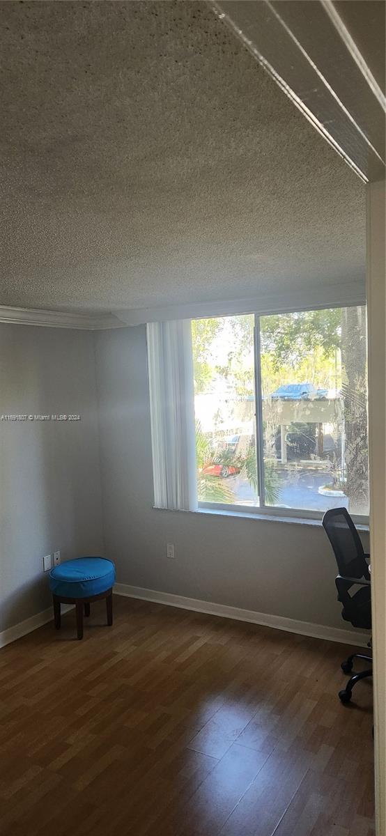 SERENITY ON THE RIVER CON - Residential Lease