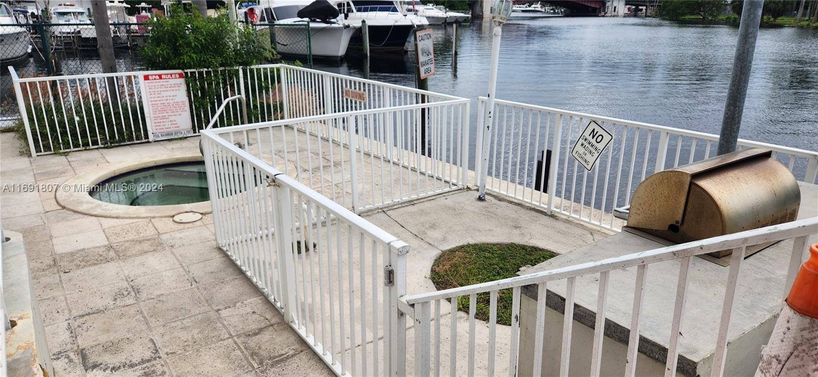 SERENITY ON THE RIVER CON - Residential Lease