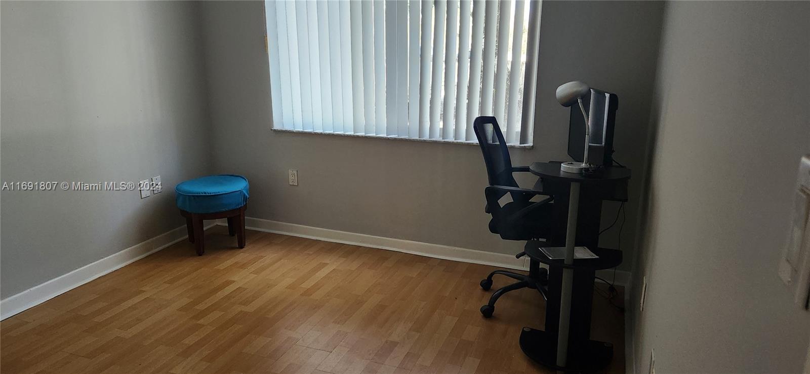 SERENITY ON THE RIVER CON - Residential Lease