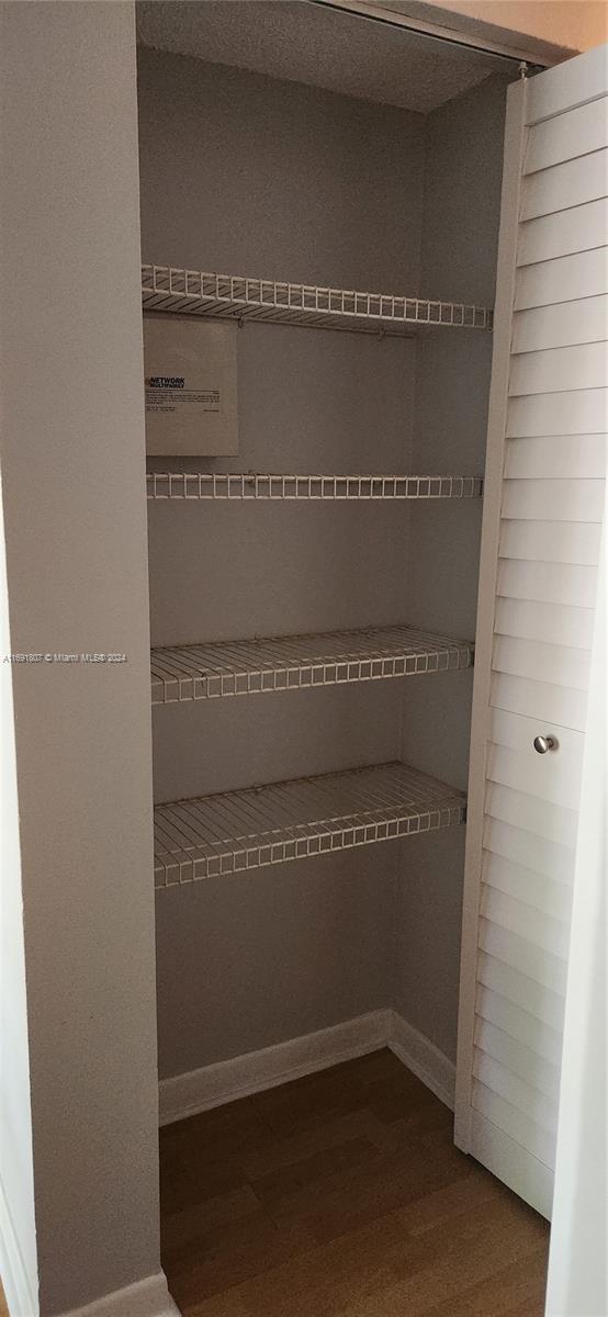 SERENITY ON THE RIVER CON - Residential Lease