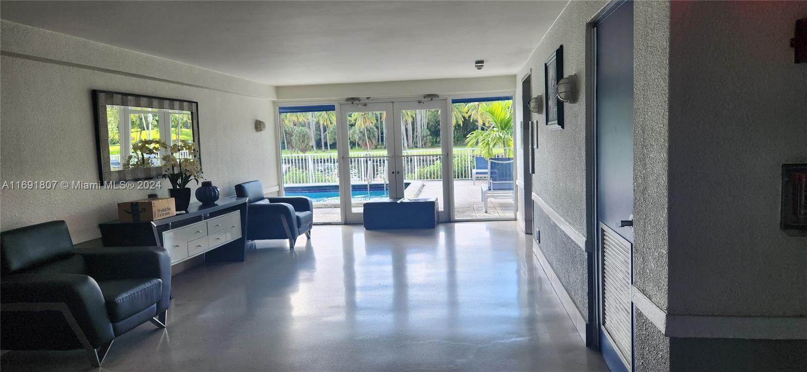 SERENITY ON THE RIVER CON - Residential Lease