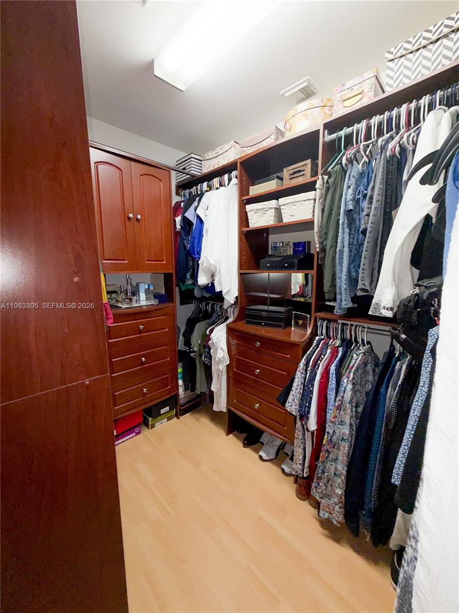 COCOBAY - Residential