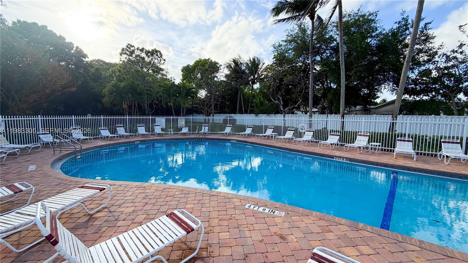 COCOBAY - Residential