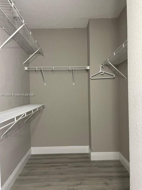 WAVE CONDO - Residential