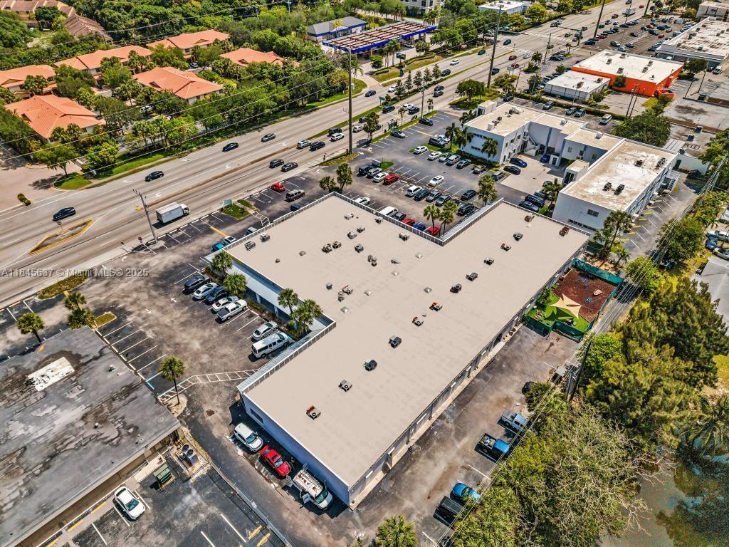 2450 W Oakland Park Blvd