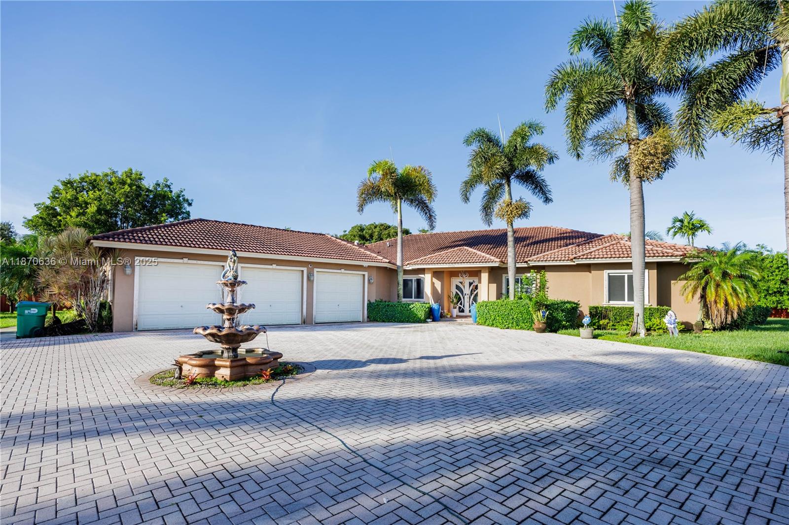 BISCADO ESTS SEC 1 - Residential