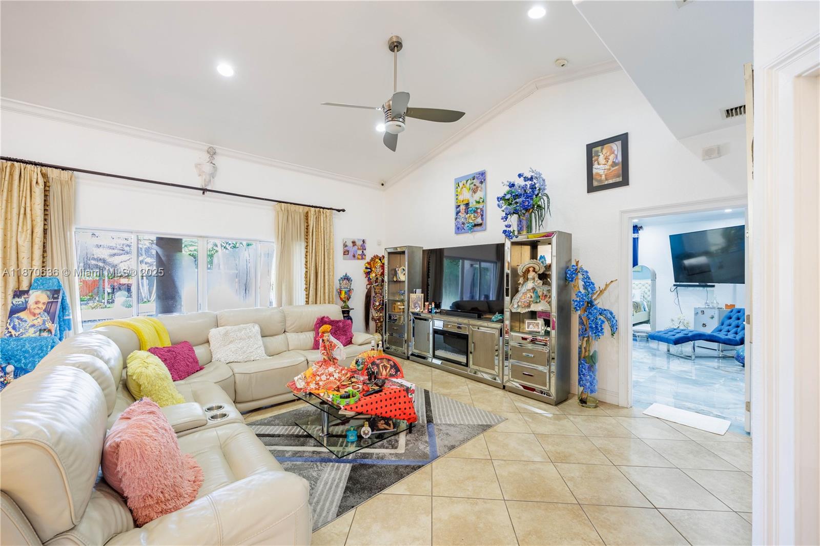 BISCADO ESTS SEC 1 - Residential