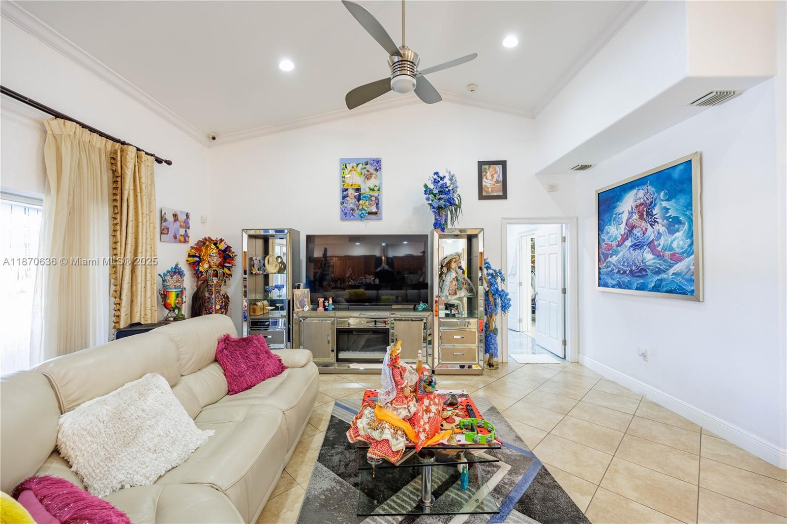 BISCADO ESTS SEC 1 - Residential