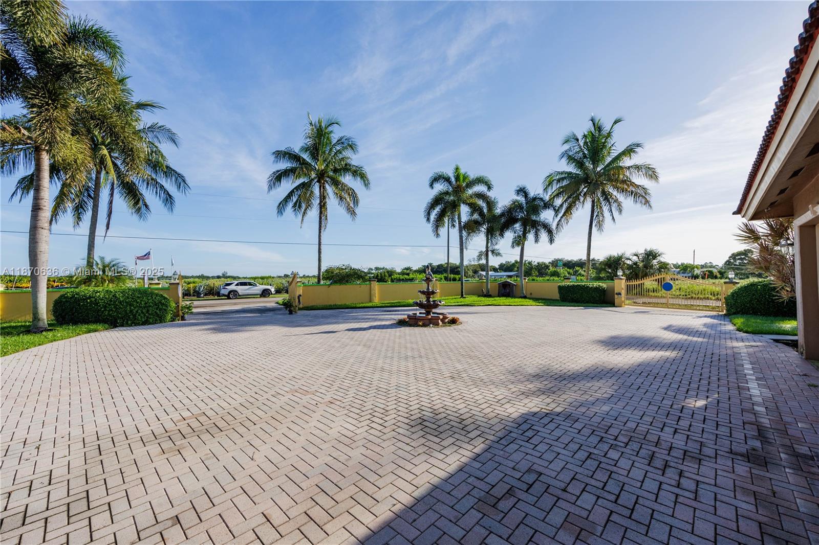 BISCADO ESTS SEC 1 - Residential