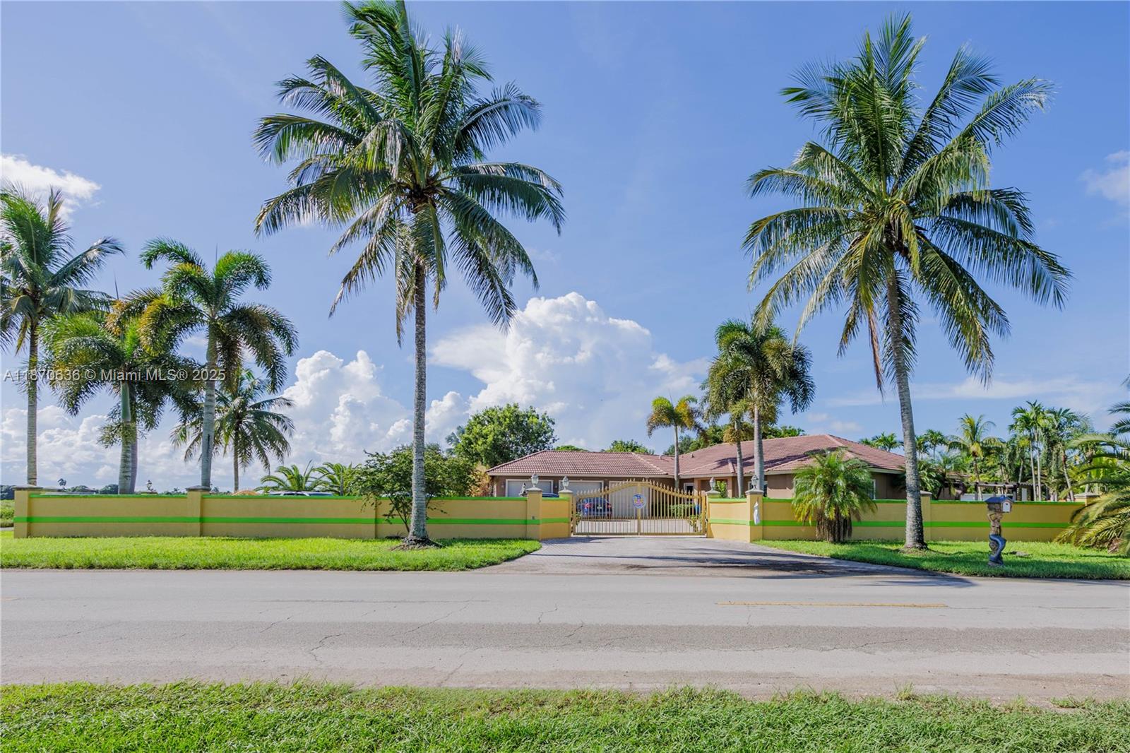 BISCADO ESTS SEC 1 - Residential