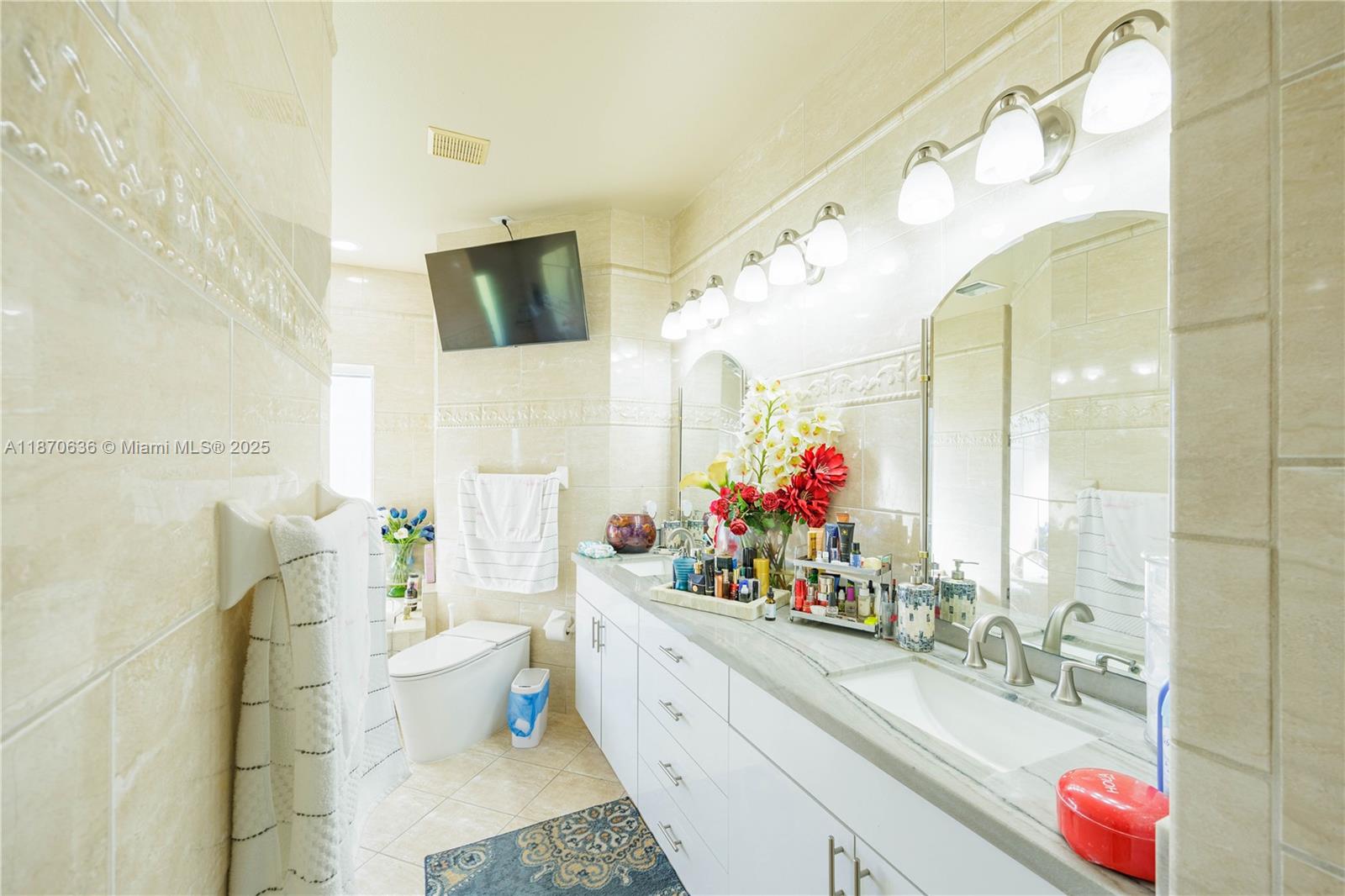 BISCADO ESTS SEC 1 - Residential