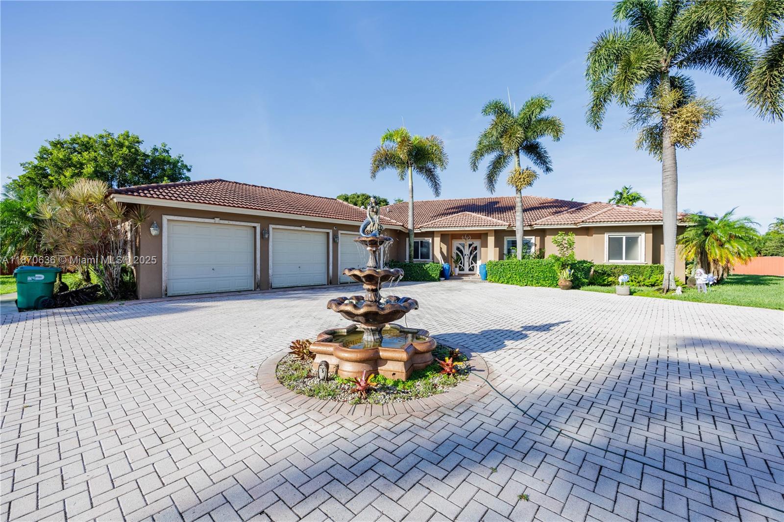 BISCADO ESTS SEC 1 - Residential