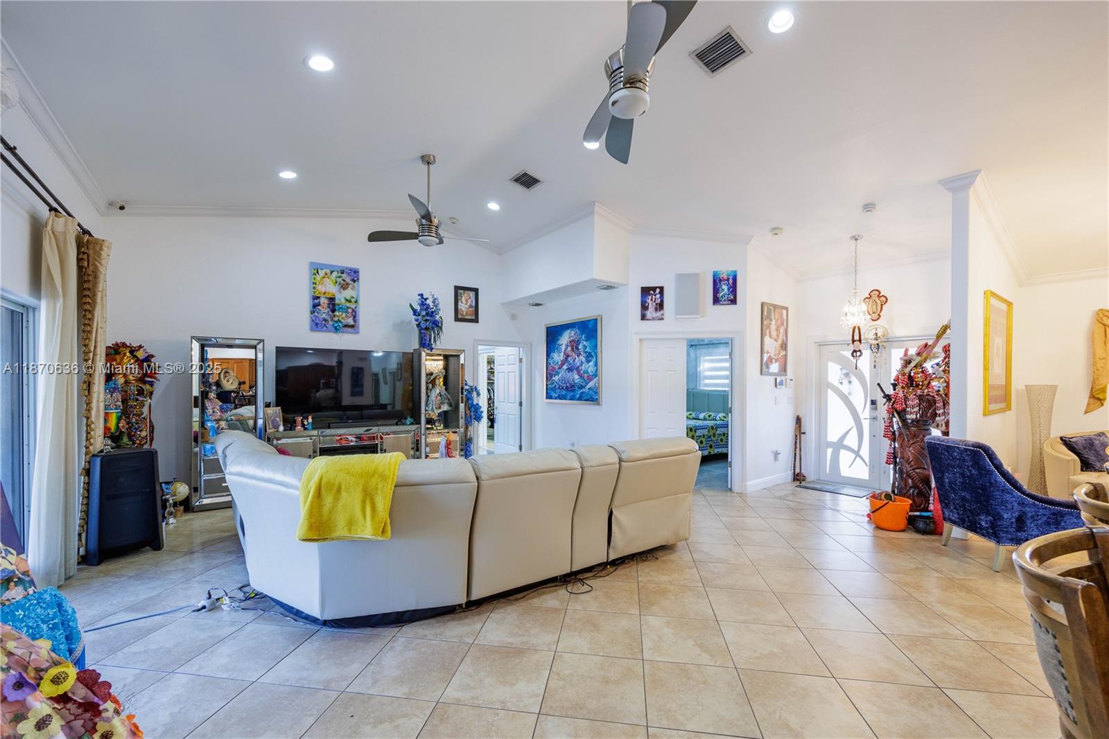 BISCADO ESTS SEC 1 - Residential