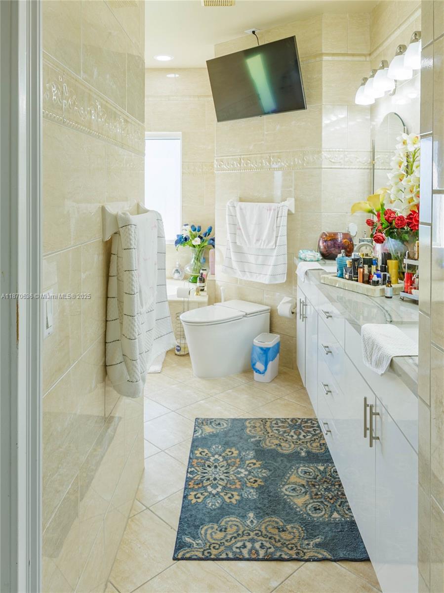 BISCADO ESTS SEC 1 - Residential