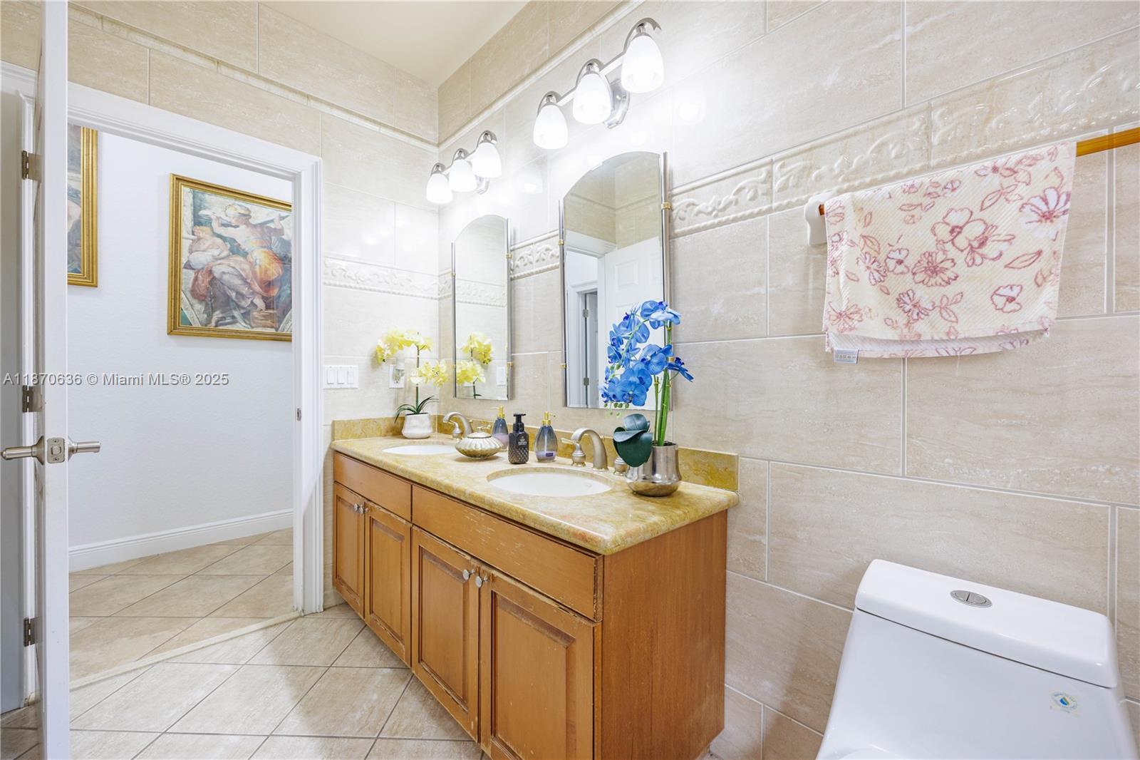 BISCADO ESTS SEC 1 - Residential