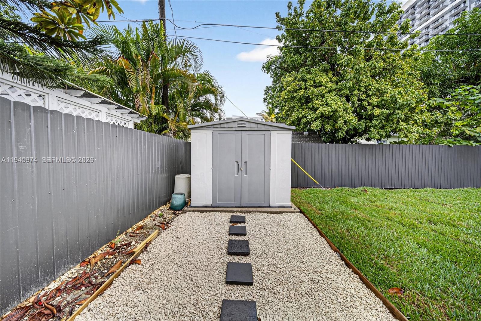 SOUTH BAY ESTATES - Residential