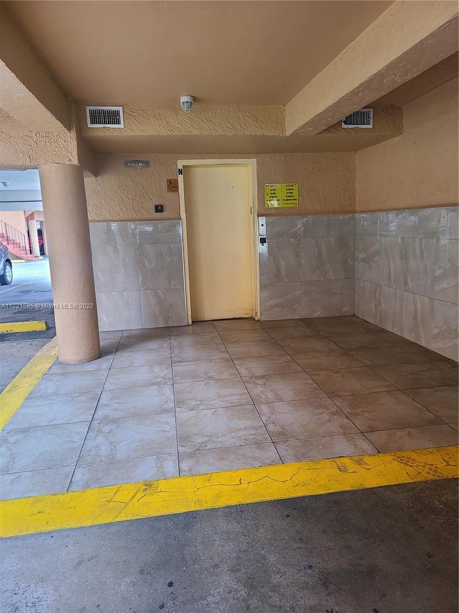 PALM-EAST GARDENS CONDO - Residential