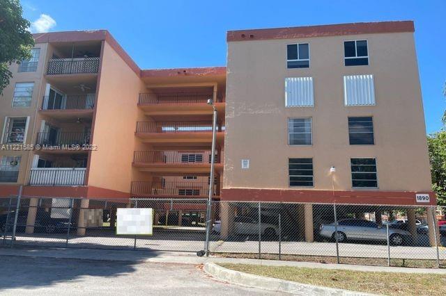 PALM-EAST GARDENS CONDO - Residential