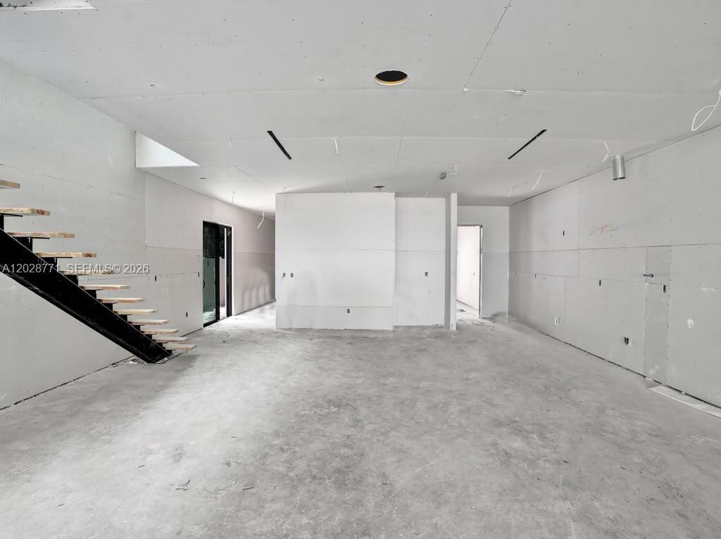 707 NE 7th Ave 2