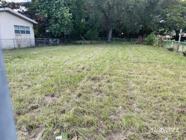 This is a rare vacant lot located within the Westend Park of the Municipality of Miami. Vacant lot ready to be built out to your liking! It is centrally located in a highly desirable area and will not last. The property will be sold via Auction.com, from 2/5-2/7. 5% or $2,500 min Auction Fee paid at closing.