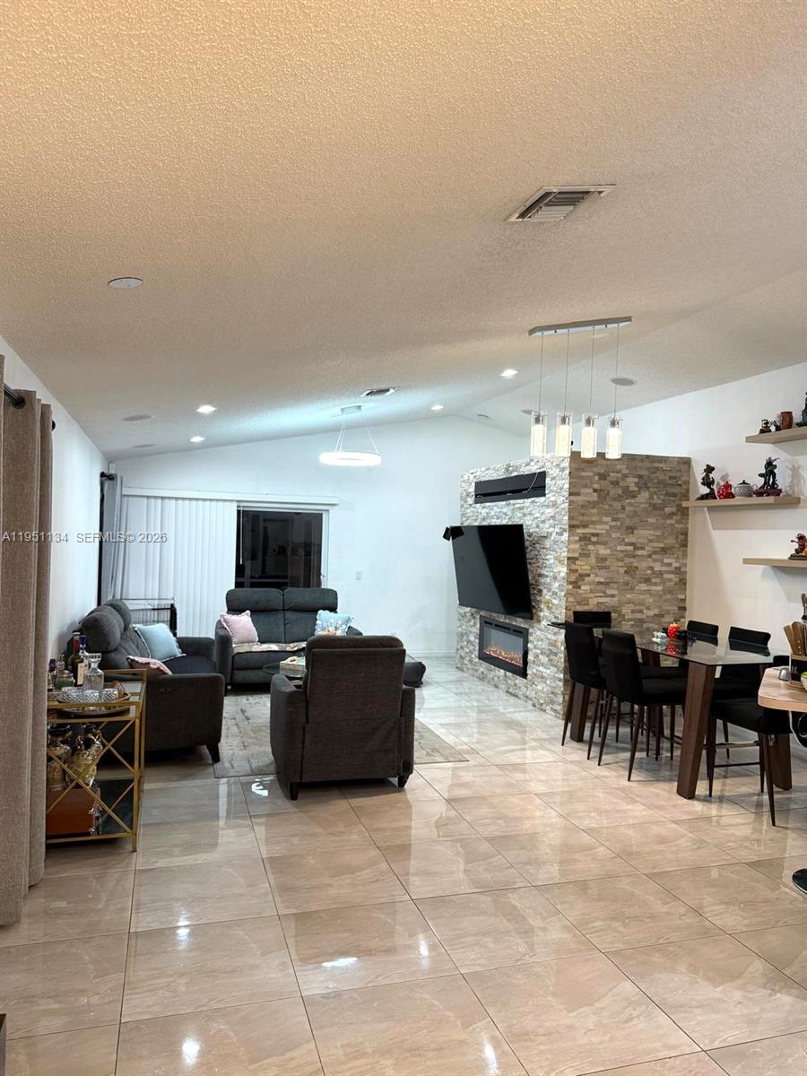 SECTOR 2-PARCELS 1 2 3 4 - Residential