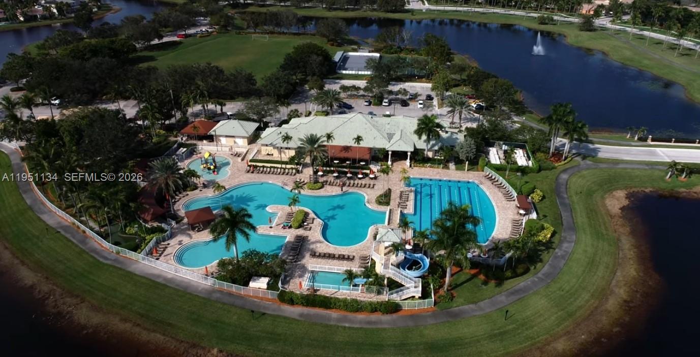 SECTOR 2-PARCELS 1 2 3 4 - Residential