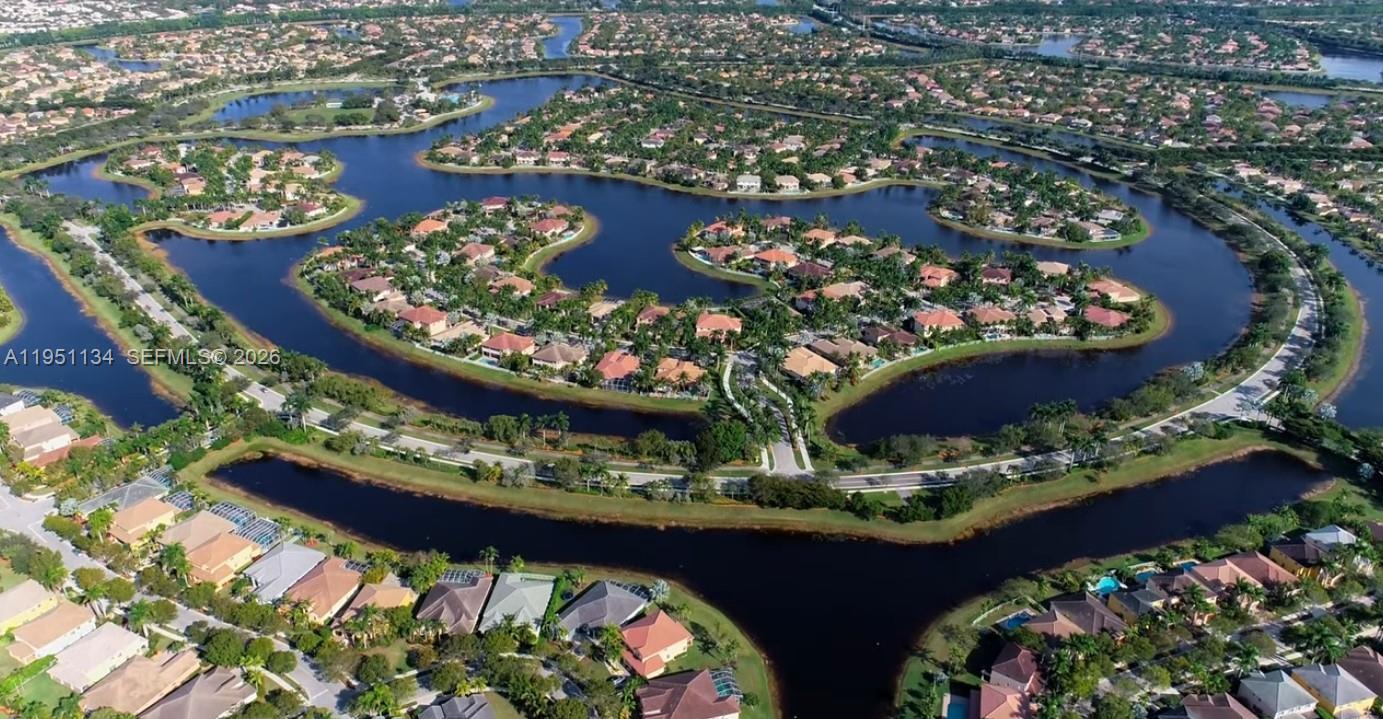 SECTOR 2-PARCELS 1 2 3 4 - Residential