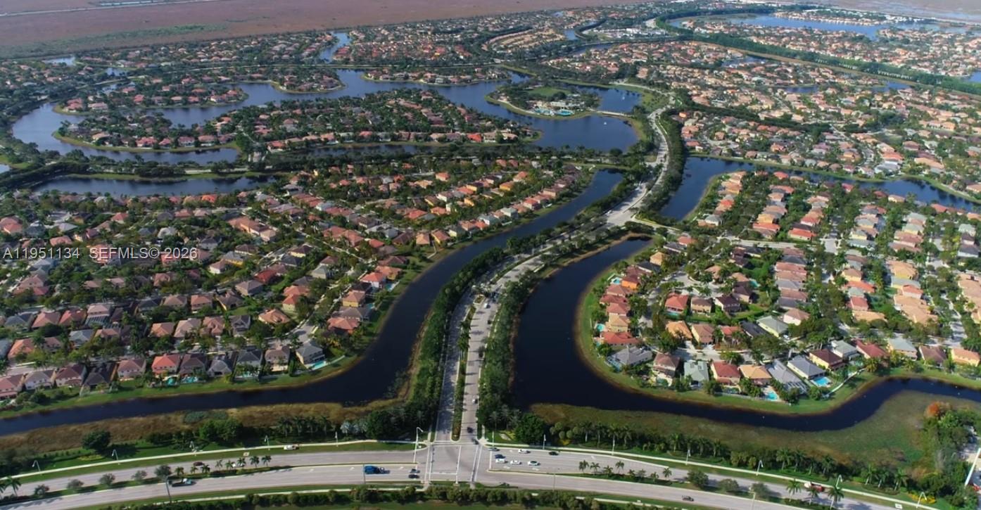 SECTOR 2-PARCELS 1 2 3 4 - Residential