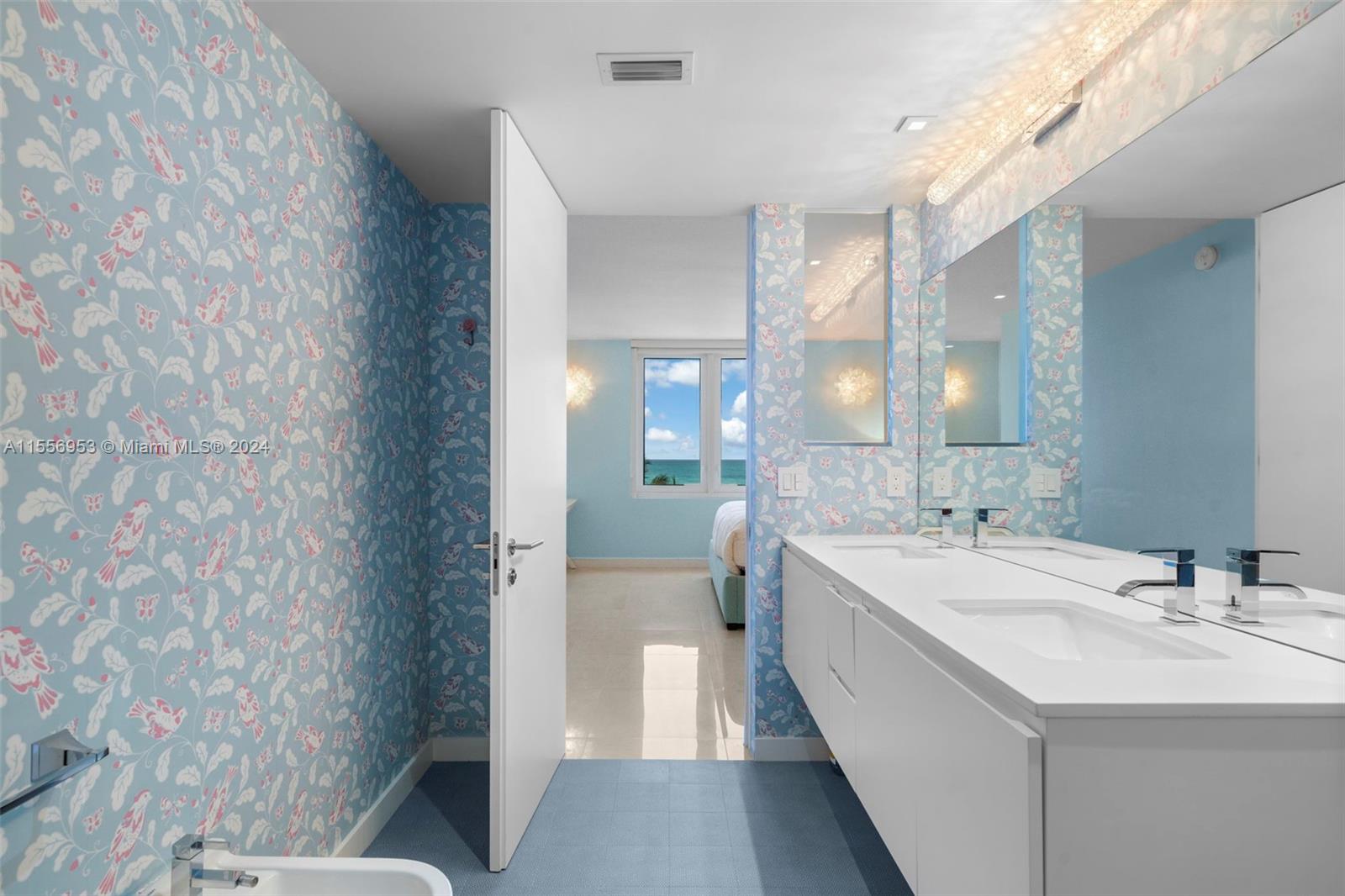 RONEY PALACE CONDO - Residential