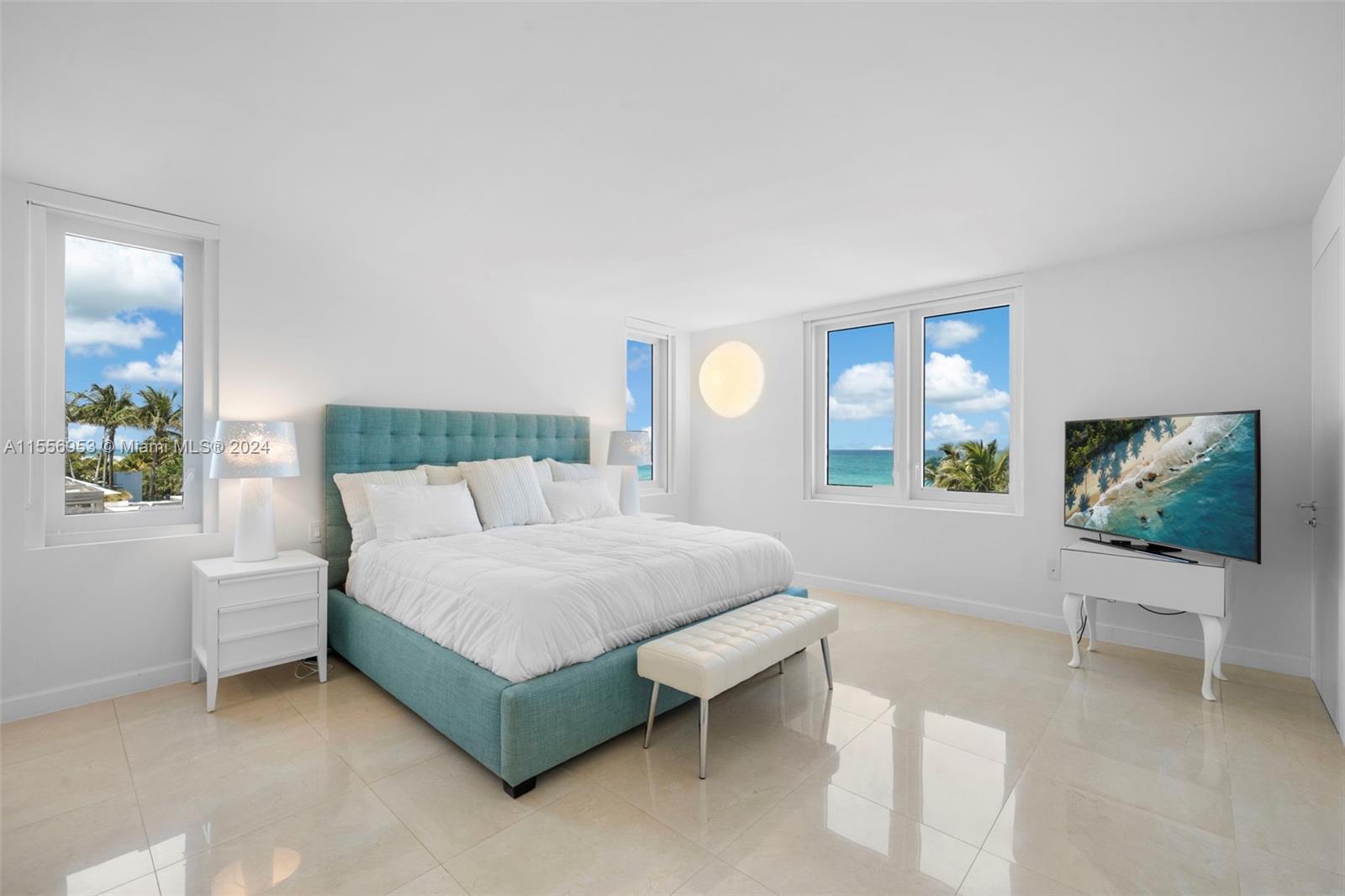 RONEY PALACE CONDO - Residential