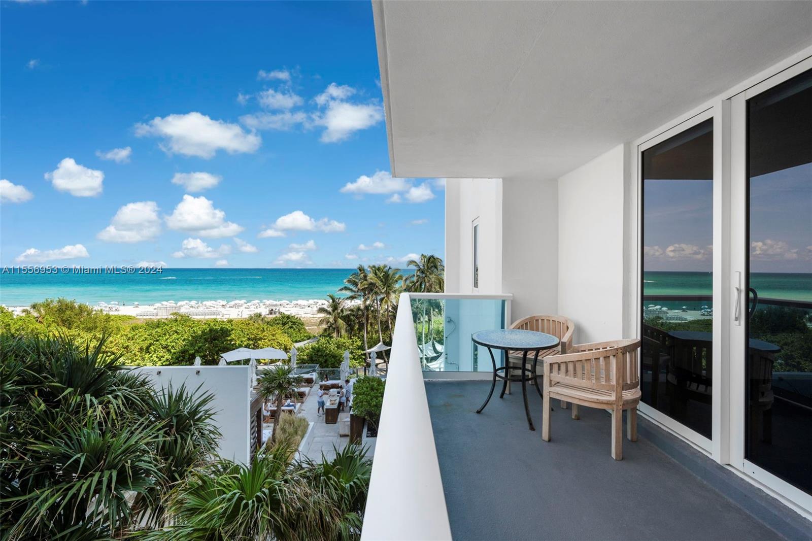 2301 Collins Ave 410