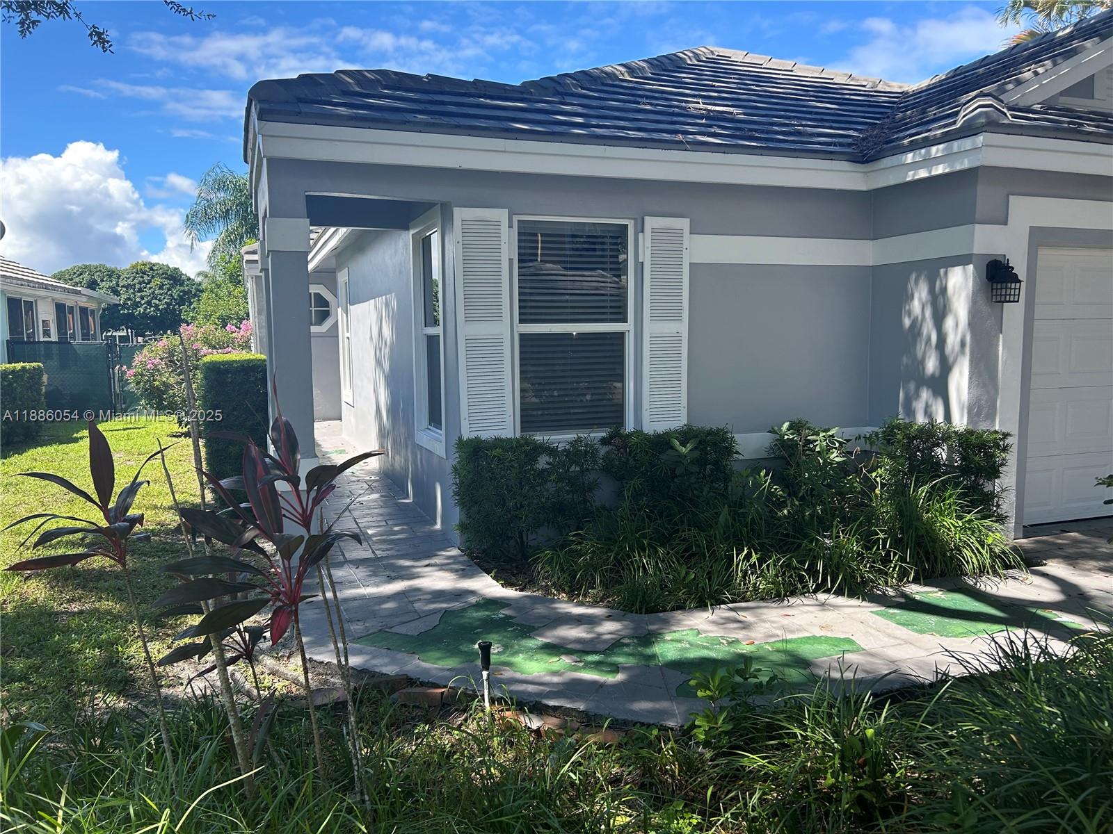 FOREST RIDGE CLUSTER HOME - Residential Lease