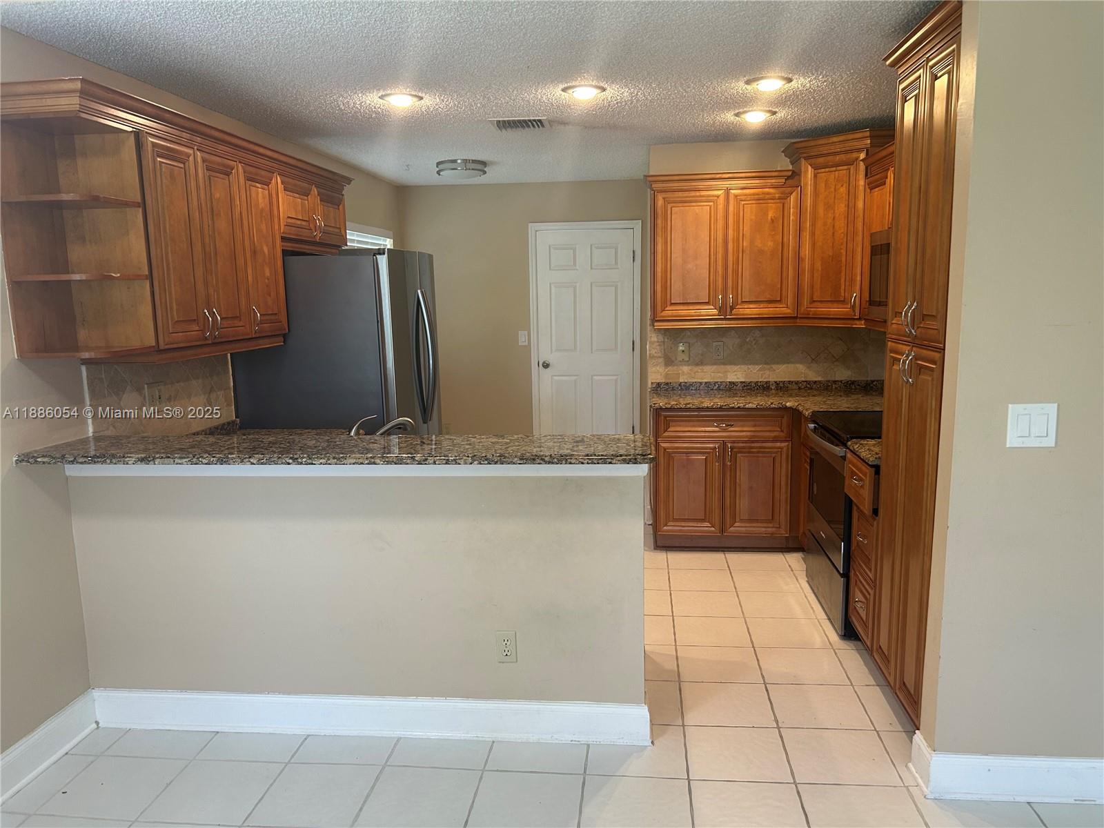 FOREST RIDGE CLUSTER HOME - Residential Lease