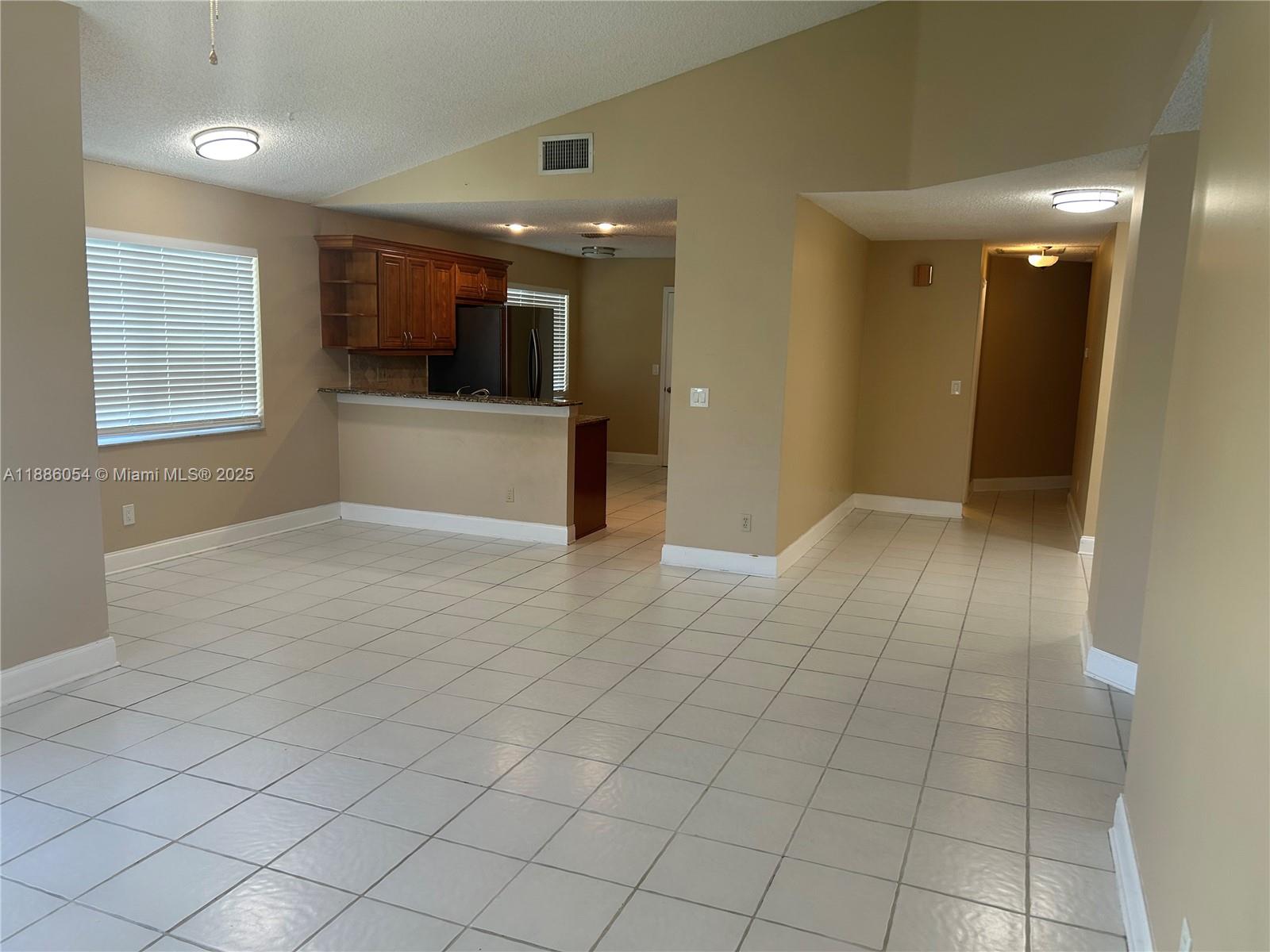 FOREST RIDGE CLUSTER HOME - Residential Lease