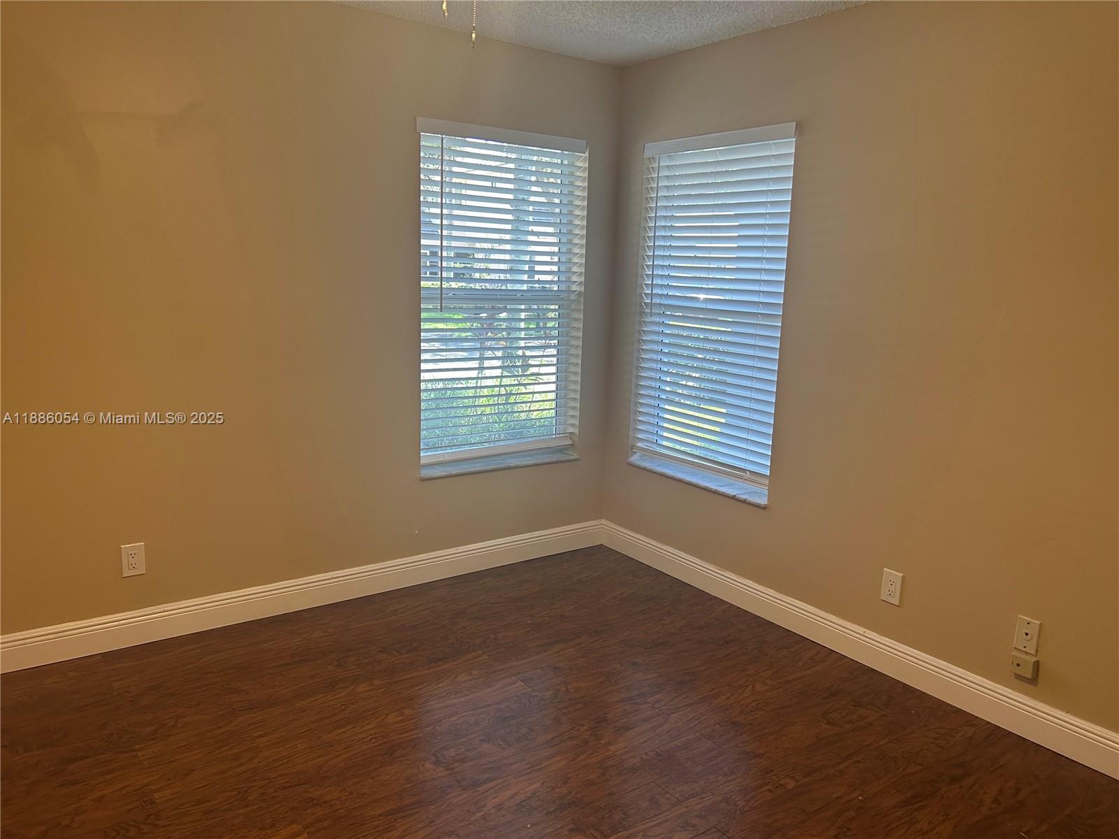 FOREST RIDGE CLUSTER HOME - Residential Lease