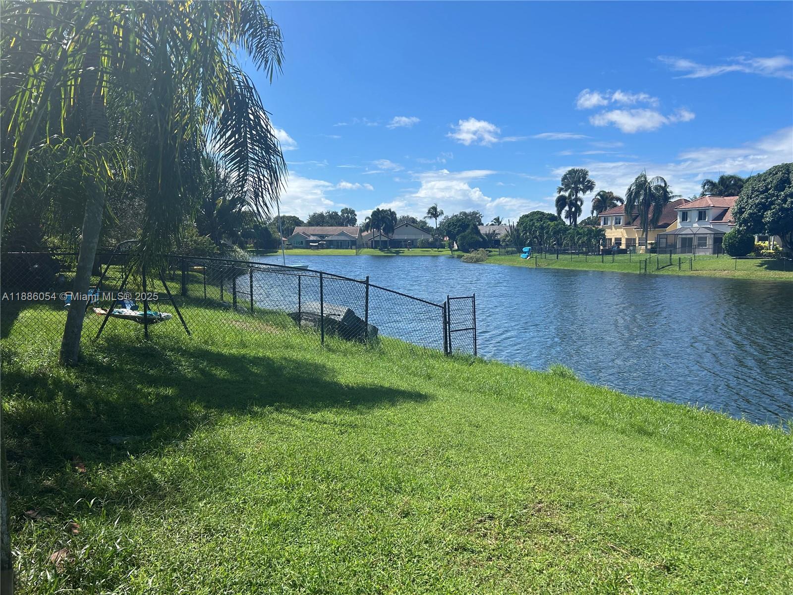 FOREST RIDGE CLUSTER HOME - Residential Lease