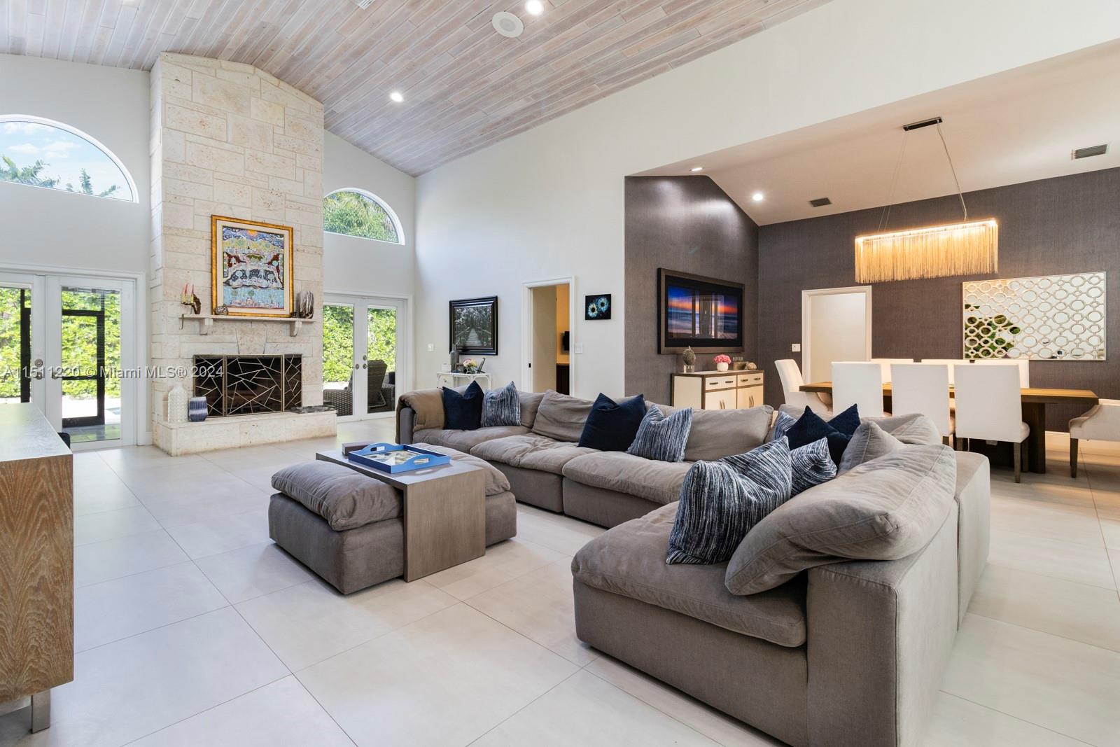 SHEAR GROVES - Residential