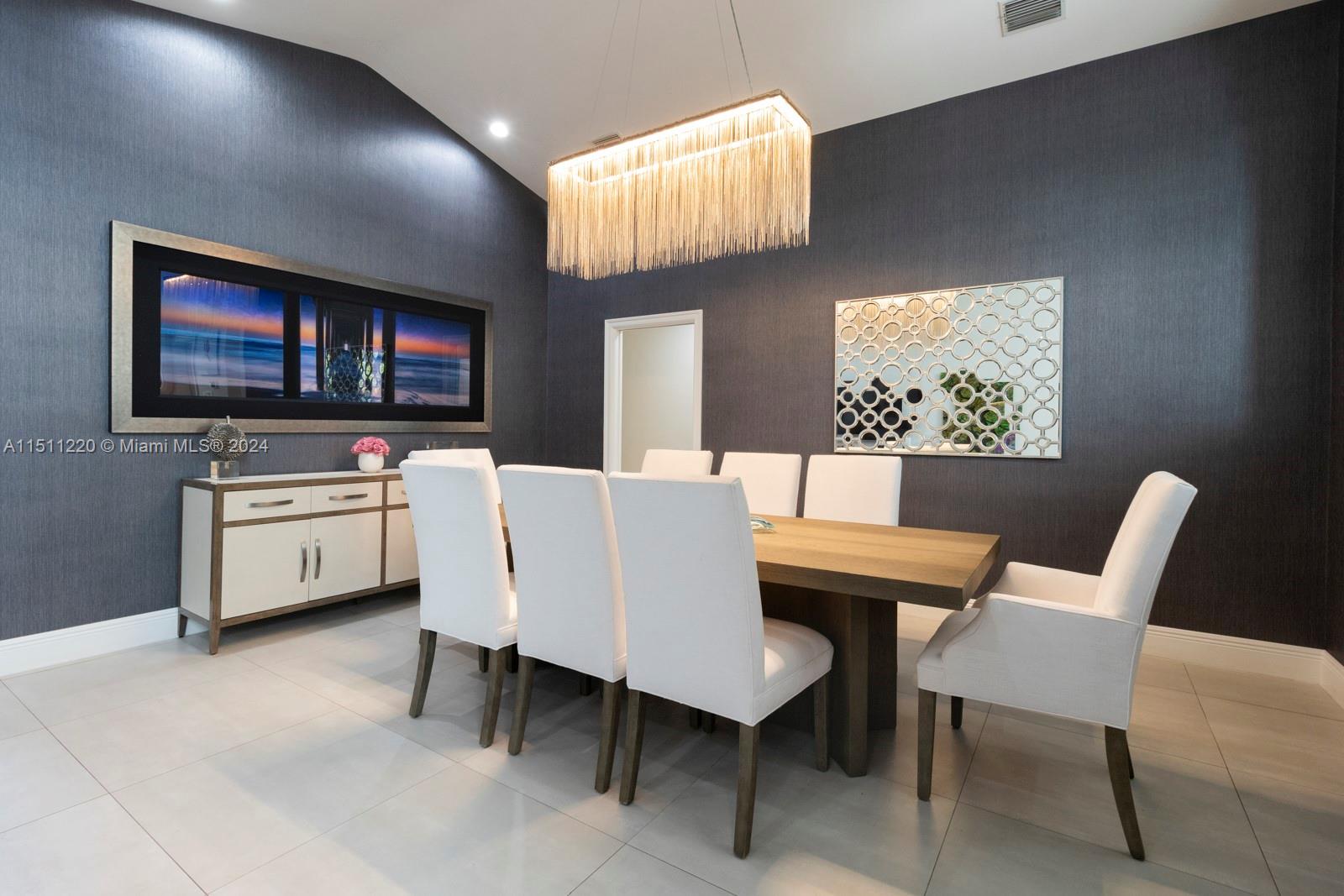 SHEAR GROVES - Residential