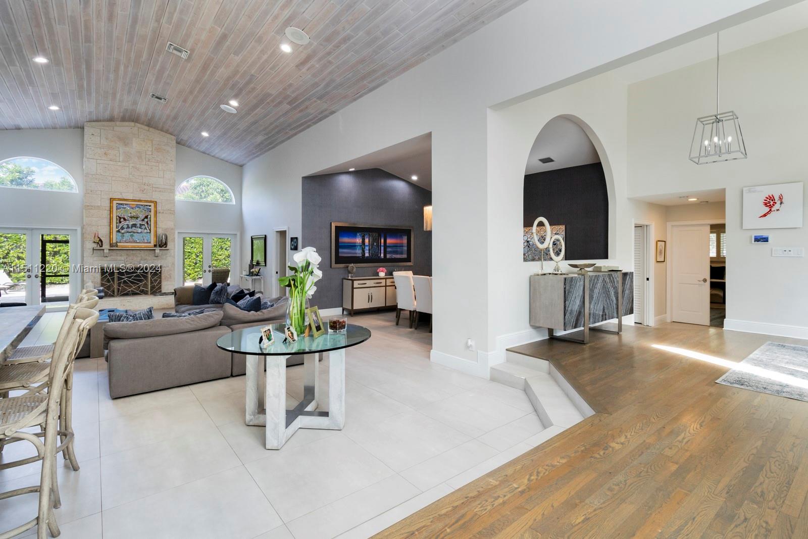 SHEAR GROVES - Residential