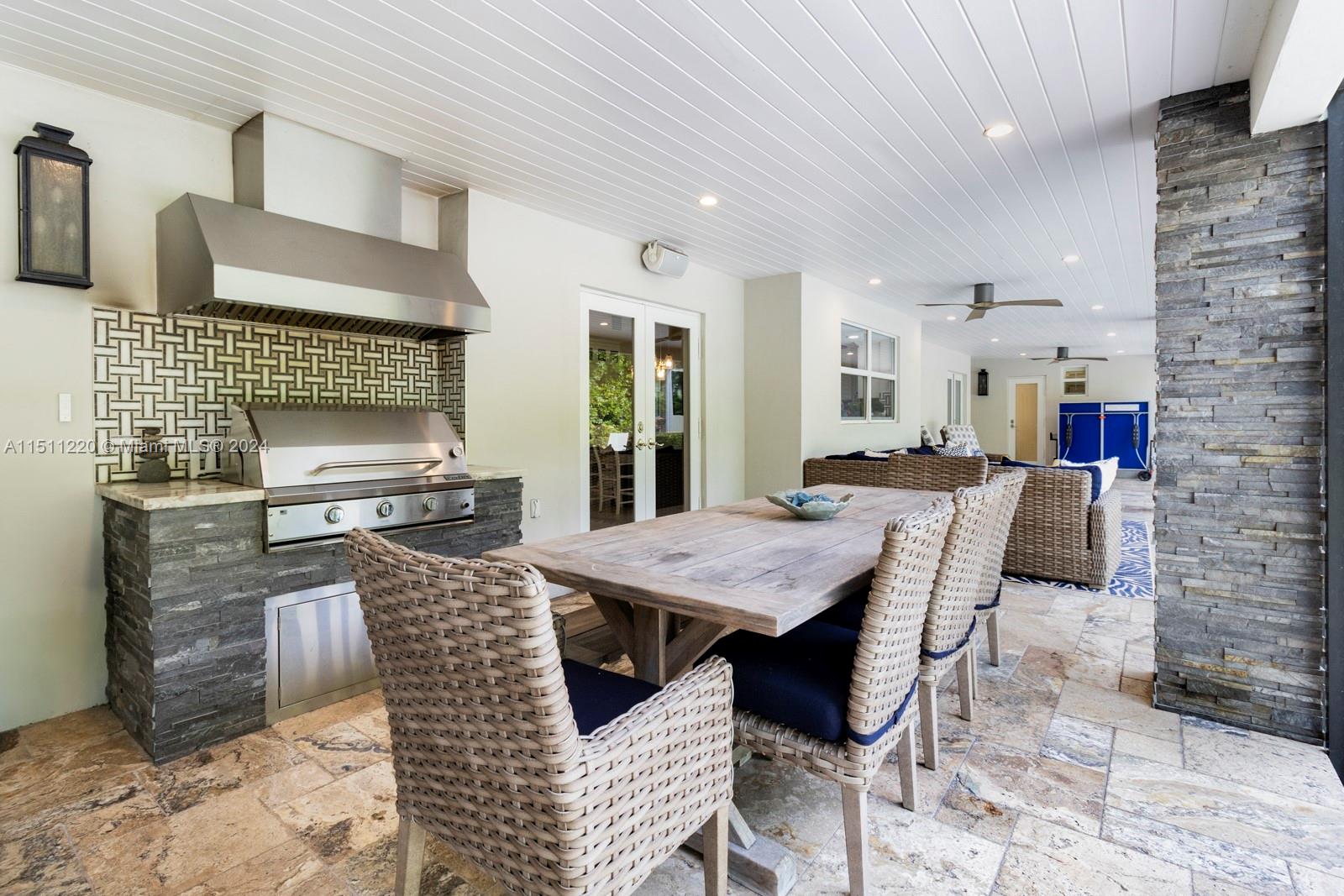 SHEAR GROVES - Residential