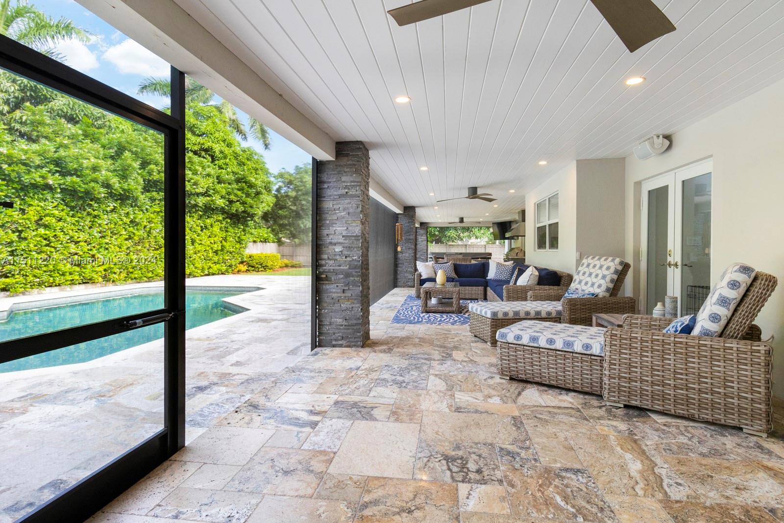 SHEAR GROVES - Residential