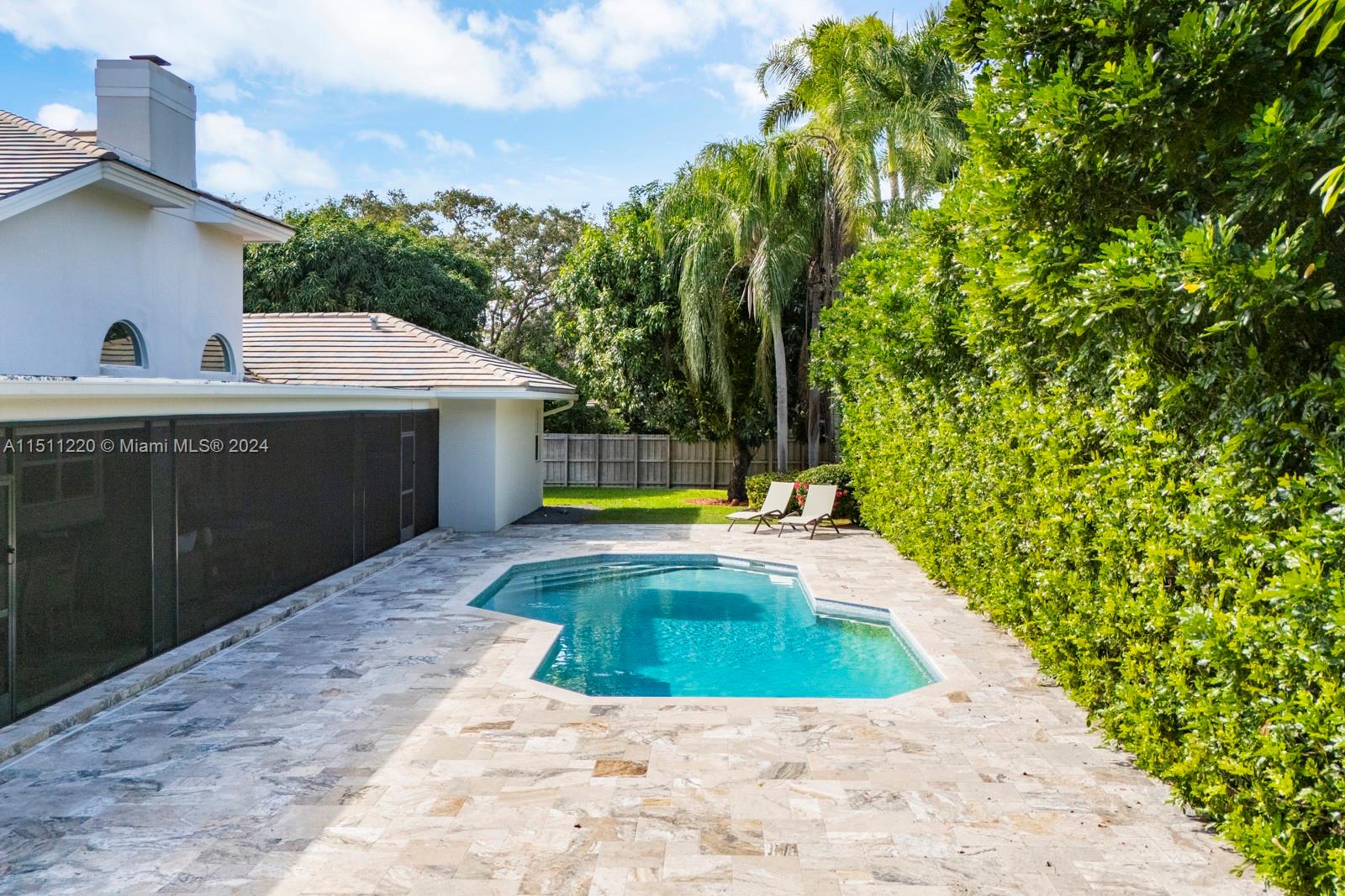 SHEAR GROVES - Residential