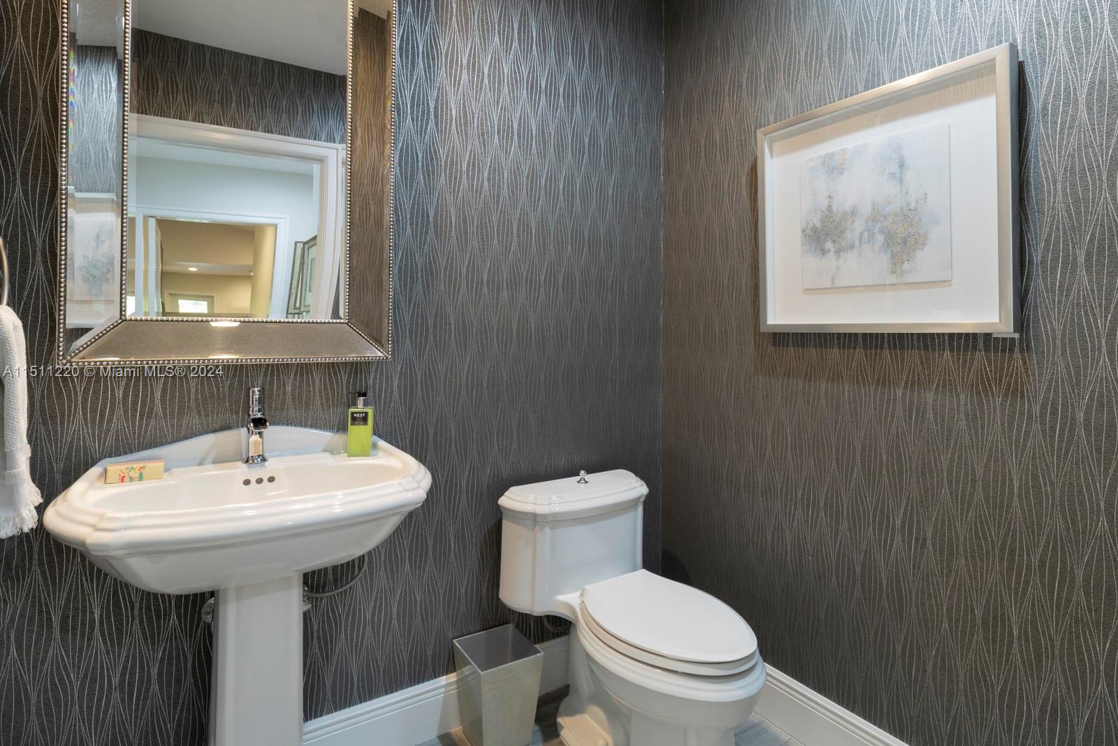 SHEAR GROVES - Residential