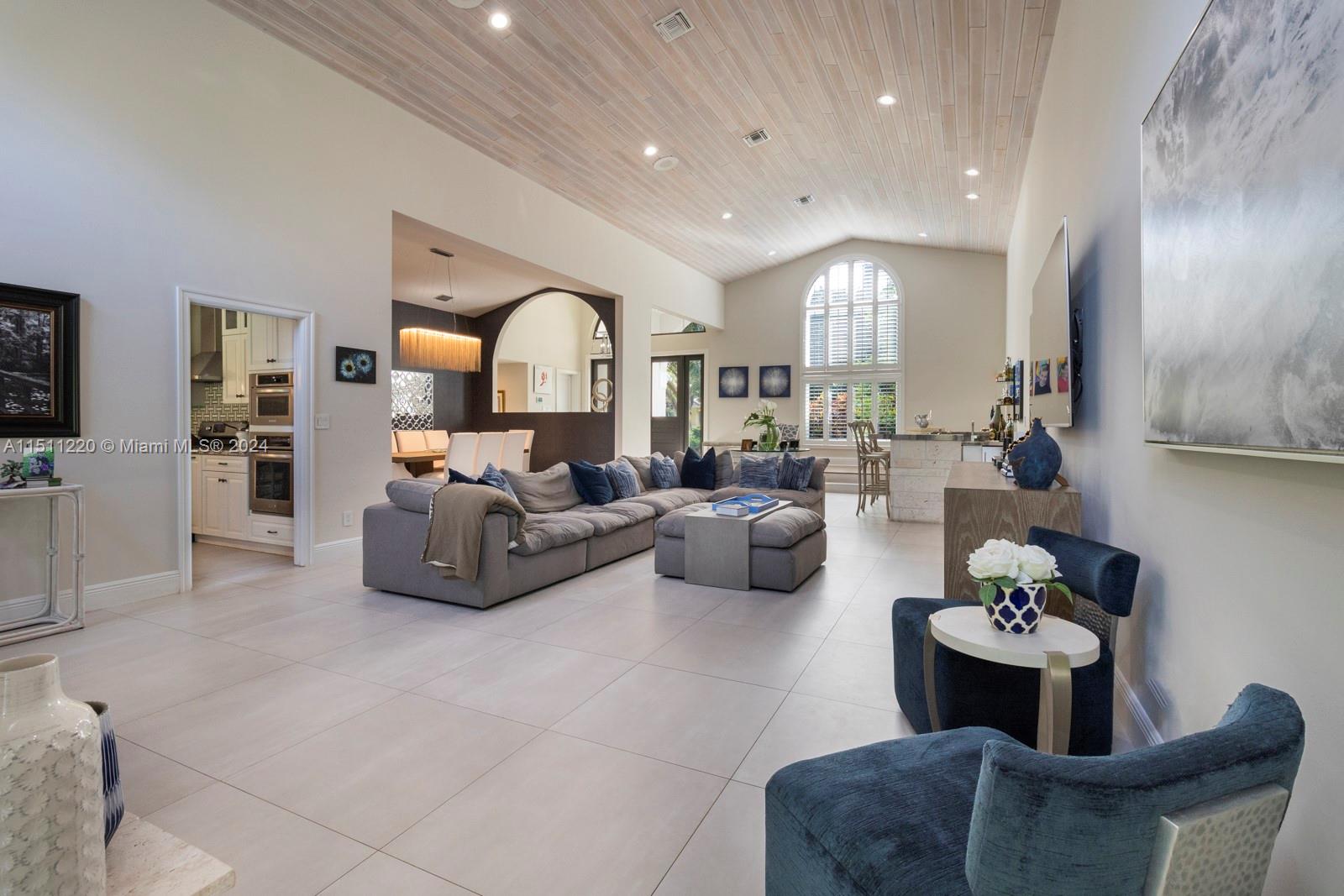 SHEAR GROVES - Residential