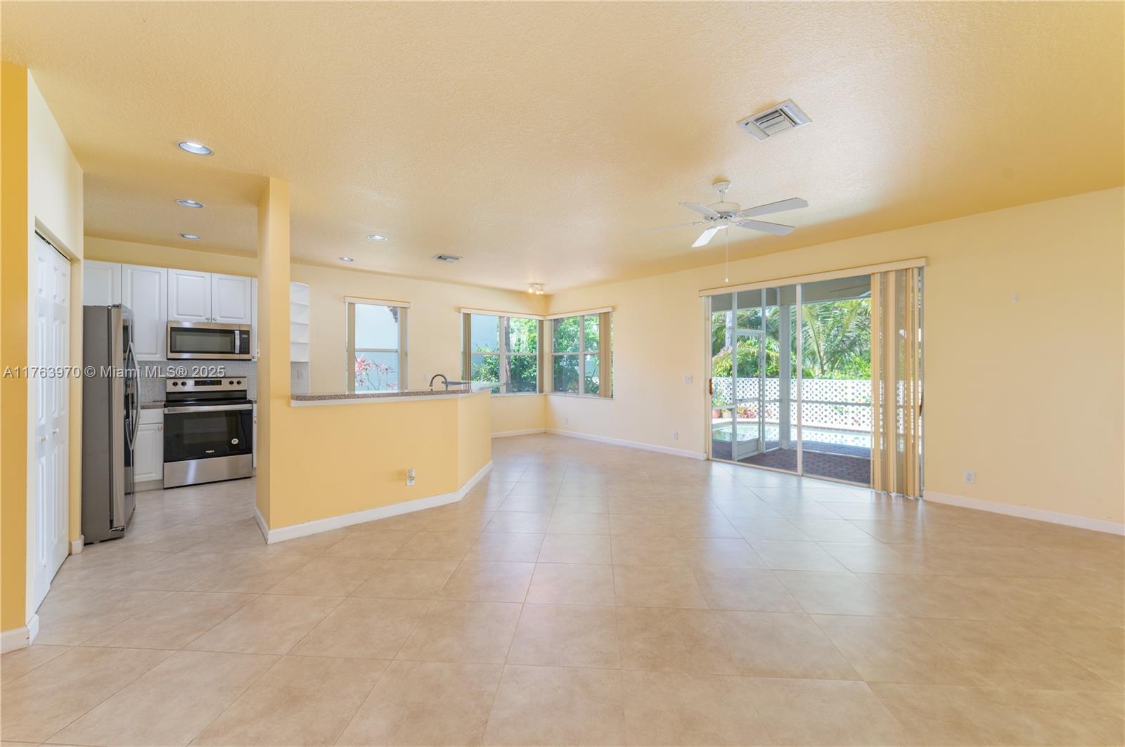 BOCA PRESERVE - Residential