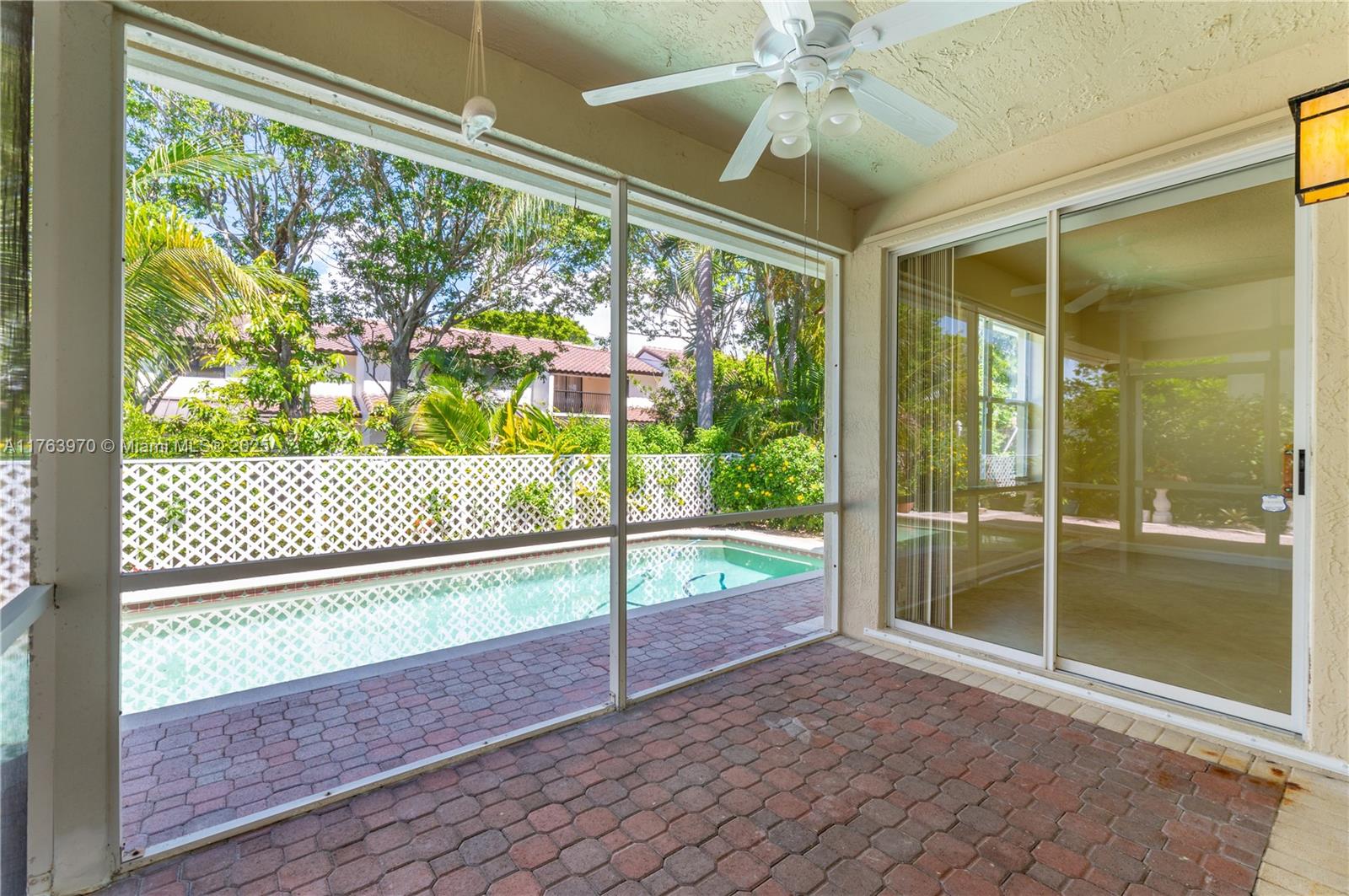 BOCA PRESERVE - Residential
