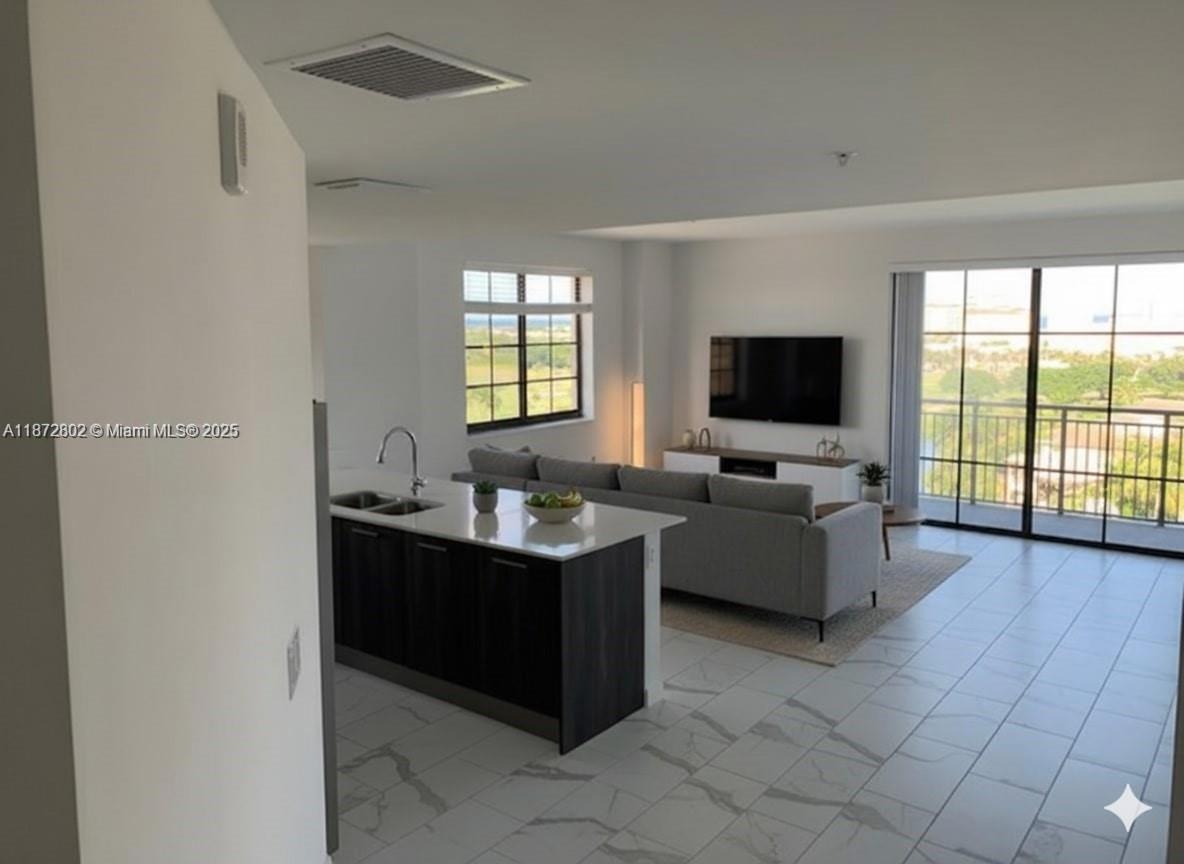 SPANISH RIVER LAND CO A - Residential Lease