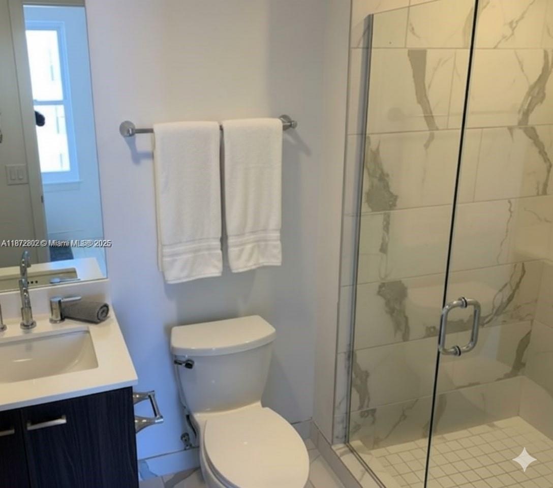 SPANISH RIVER LAND CO A - Residential Lease