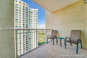 DUO CONDOMINIUM EAST - Residential