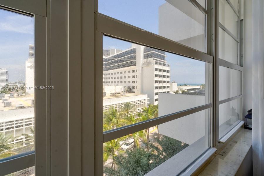 THE DECOPLAGE CONDO - Residential Lease